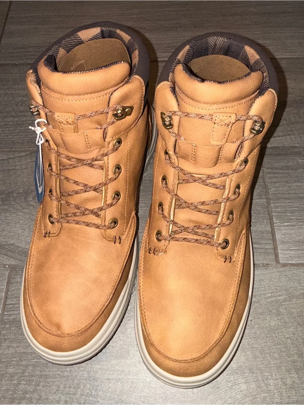 Hey Dude brand new